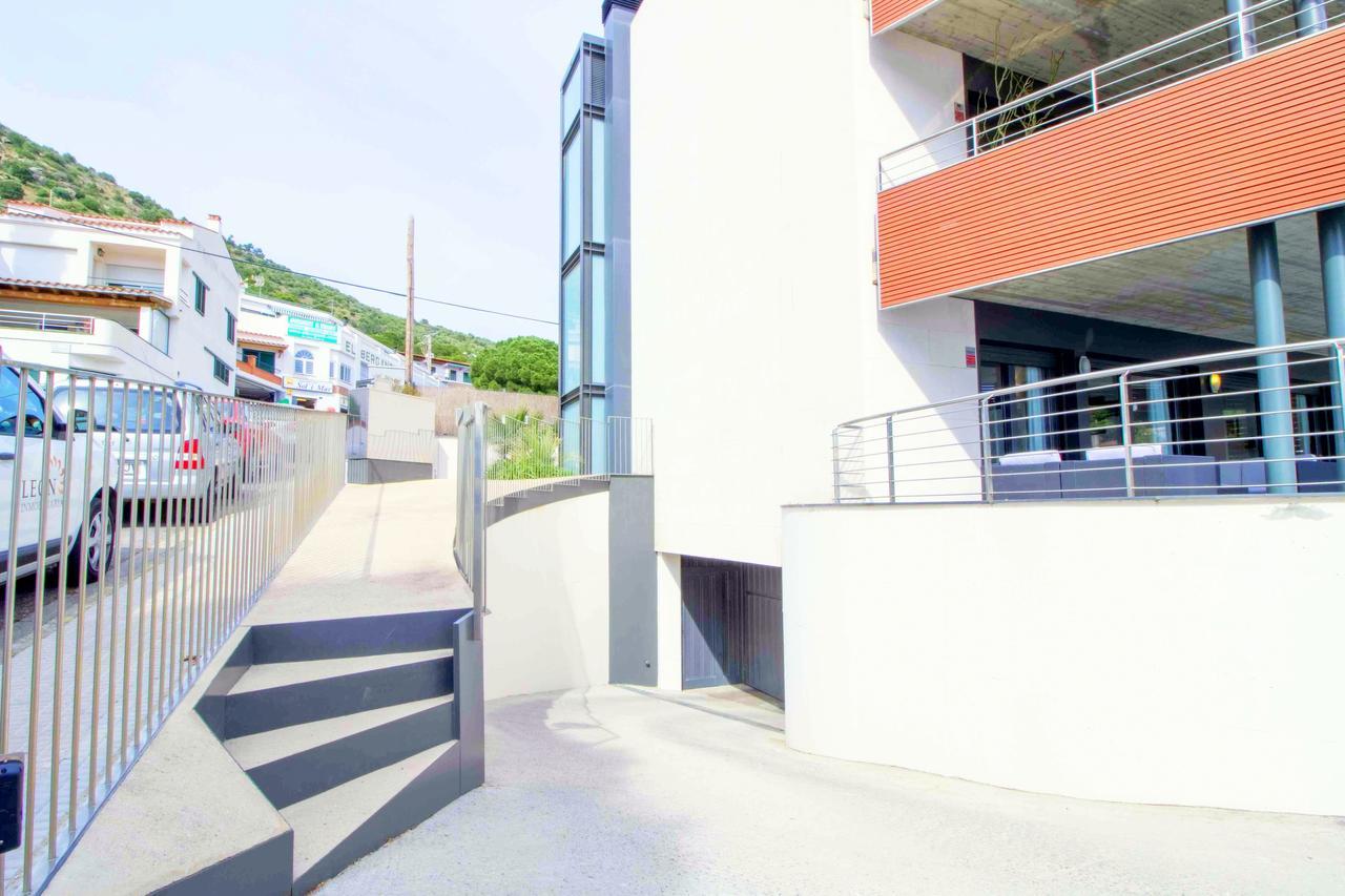 Leon Inmo Apartment Estefania - 10320 Ρόζες Εξωτερικό φωτογραφία